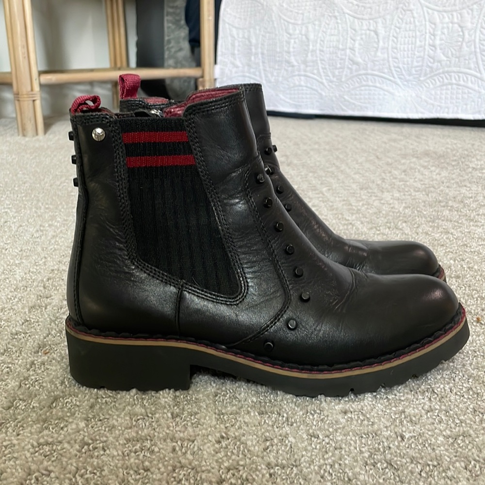 Piminoa vicar boots. Black with red and silver detailing